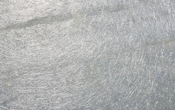 Grabhair laminate fibreglass or shingles?